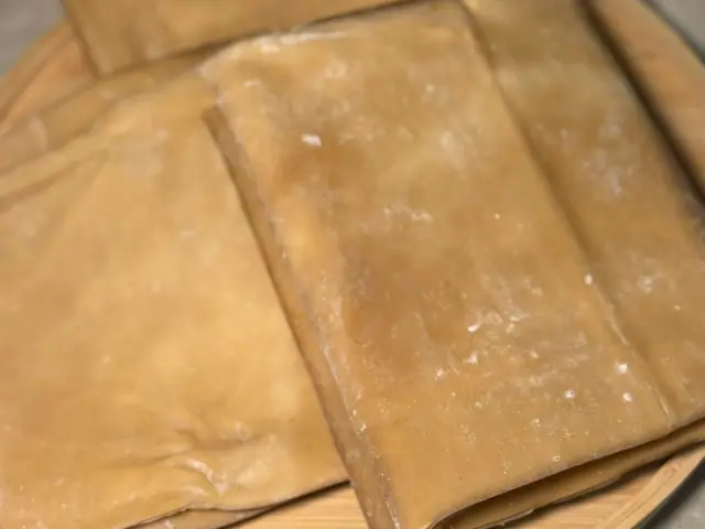 Üzüm Pestili — Grape Fruit Leather